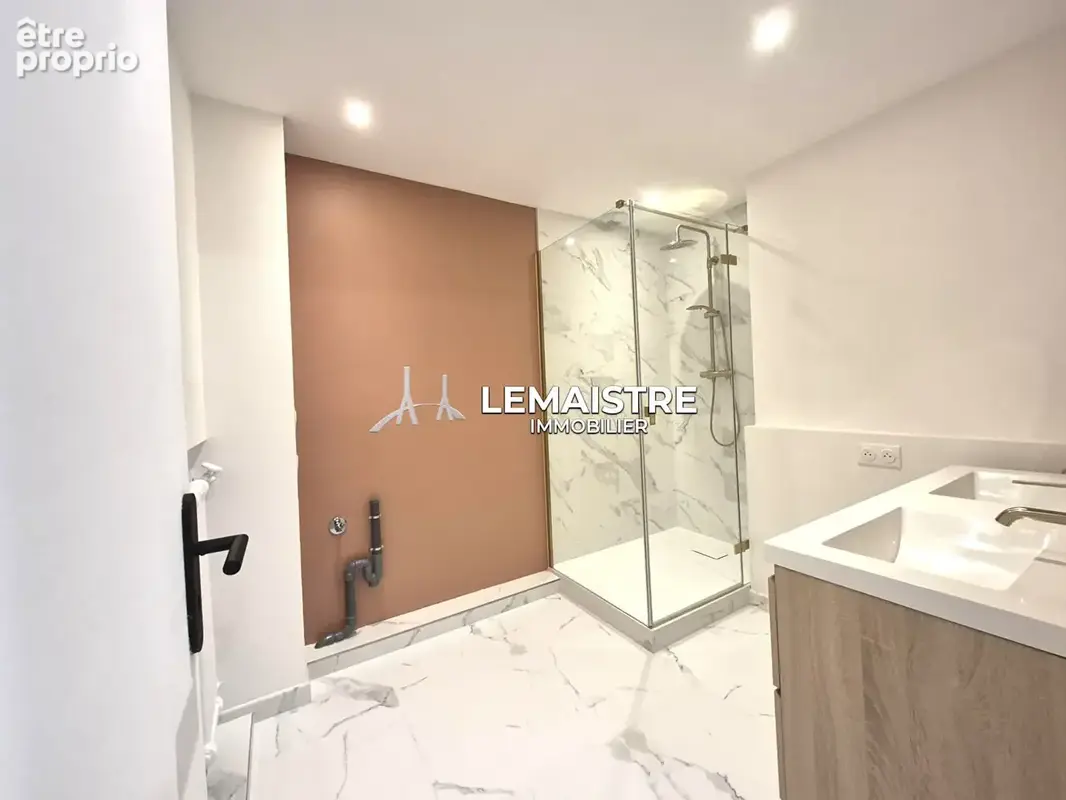 Appartement à vendre - Le Havre - 76 m² - 2 chambres - Proche plage, commerces et tramway - photo 7