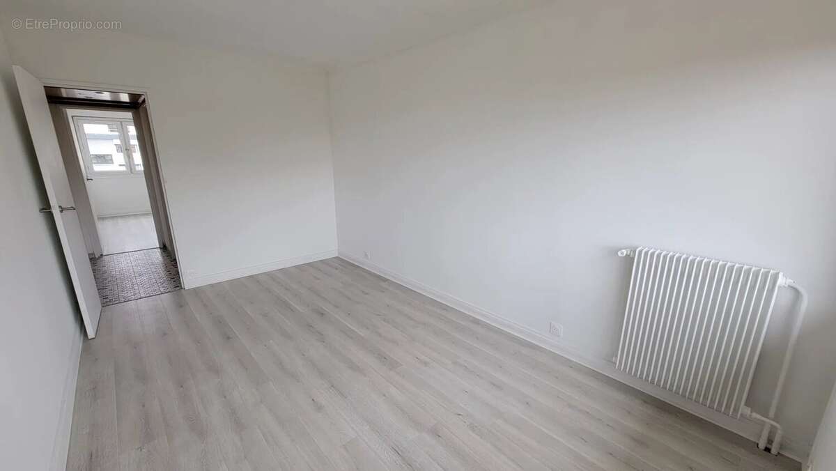 Appartement à SAINT-MICHEL-SUR-ORGE