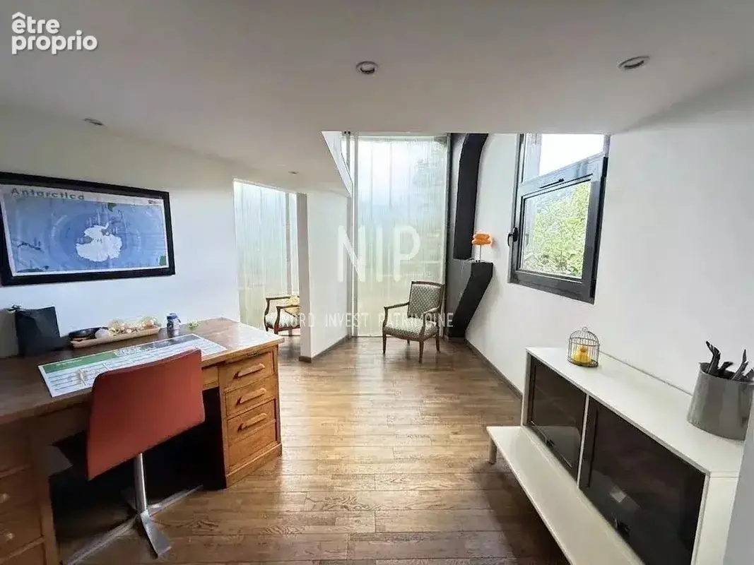 Appartement Loft  en duplex  de 121 m2 avec parking privé - photo 13