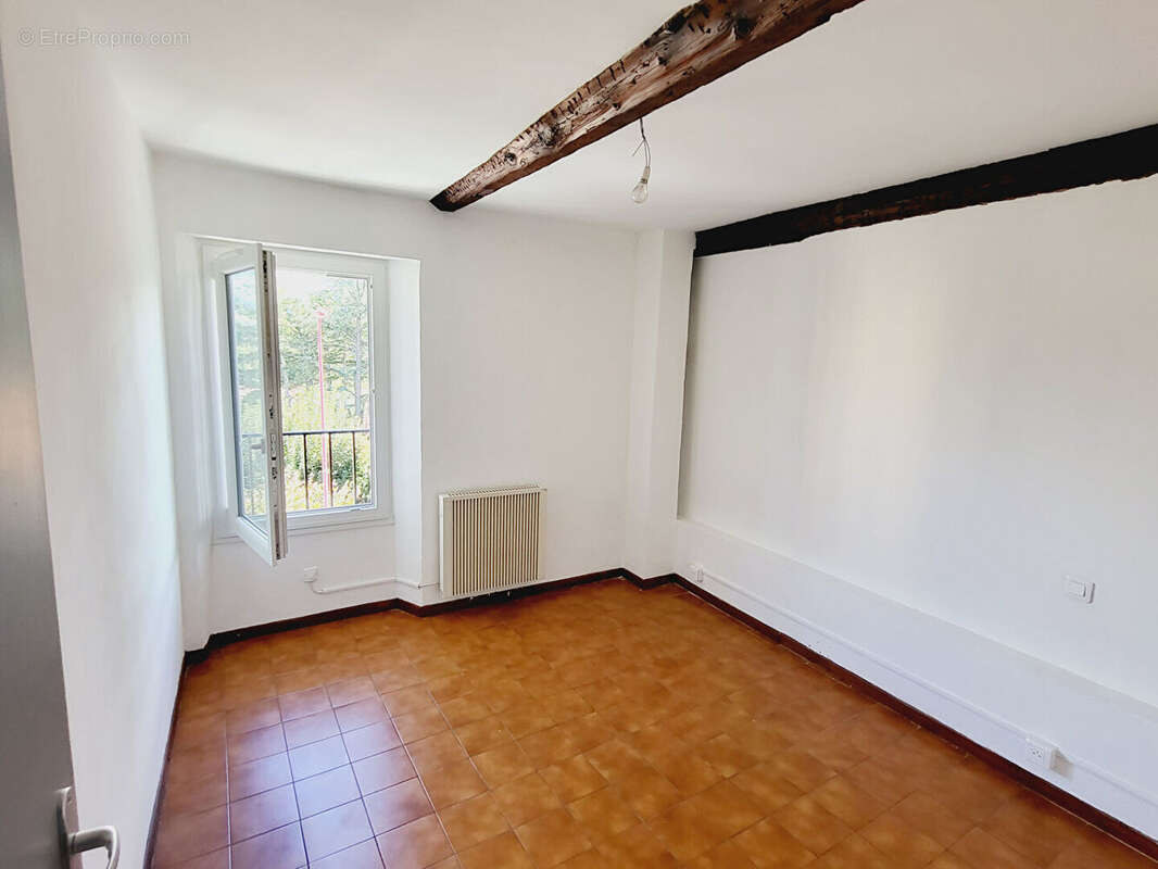Appartement à CHATEAU-ARNOUX-SAINT-AUBAN