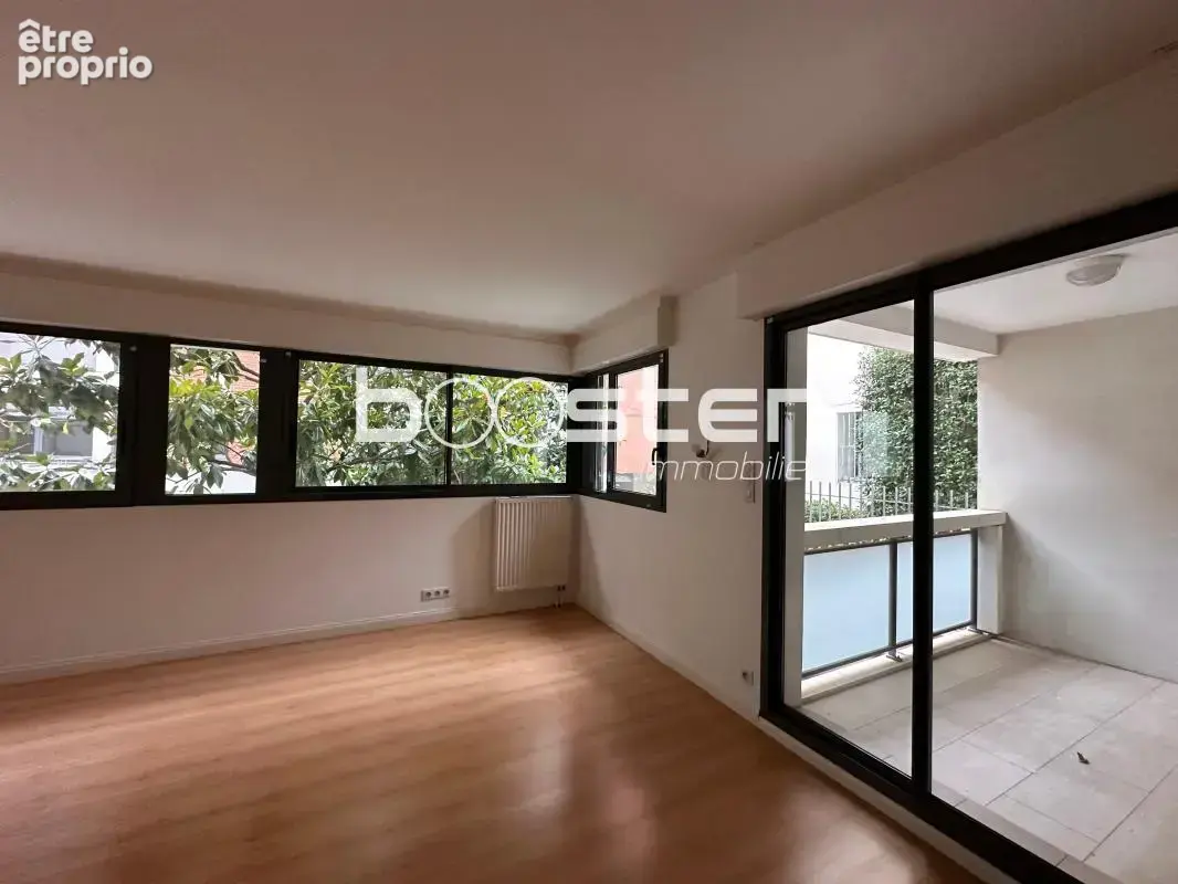 Rare à Saint-Étienne : Grand appartement traversant de 155 m² avec ascenseur,  2 terrasses, 2 parkings en sous-sol - photo 1