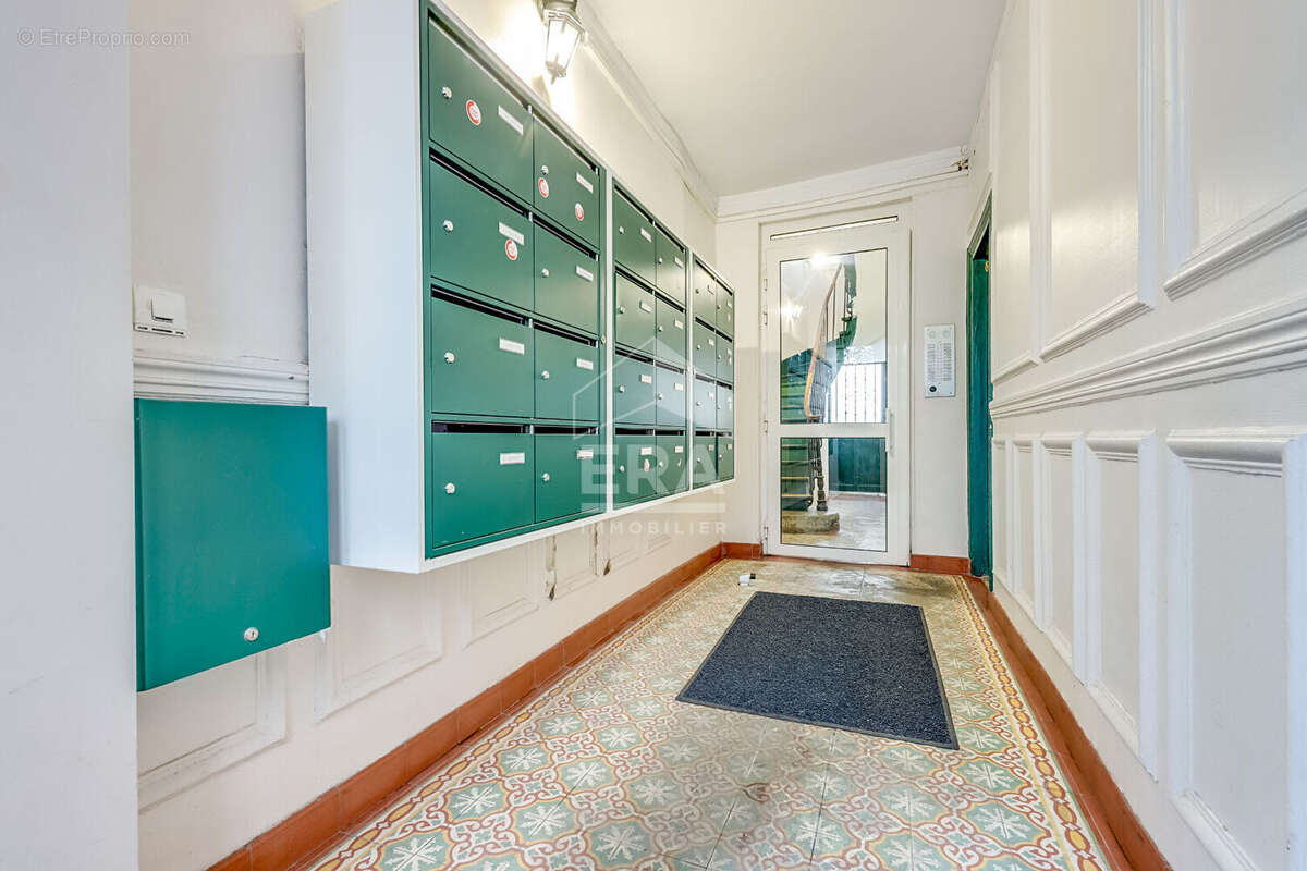 Appartement à PARIS-17E