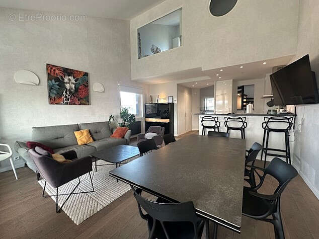 Superbe triplex de 81,26 m2 avec terrasse et vue sur le port - photo 5