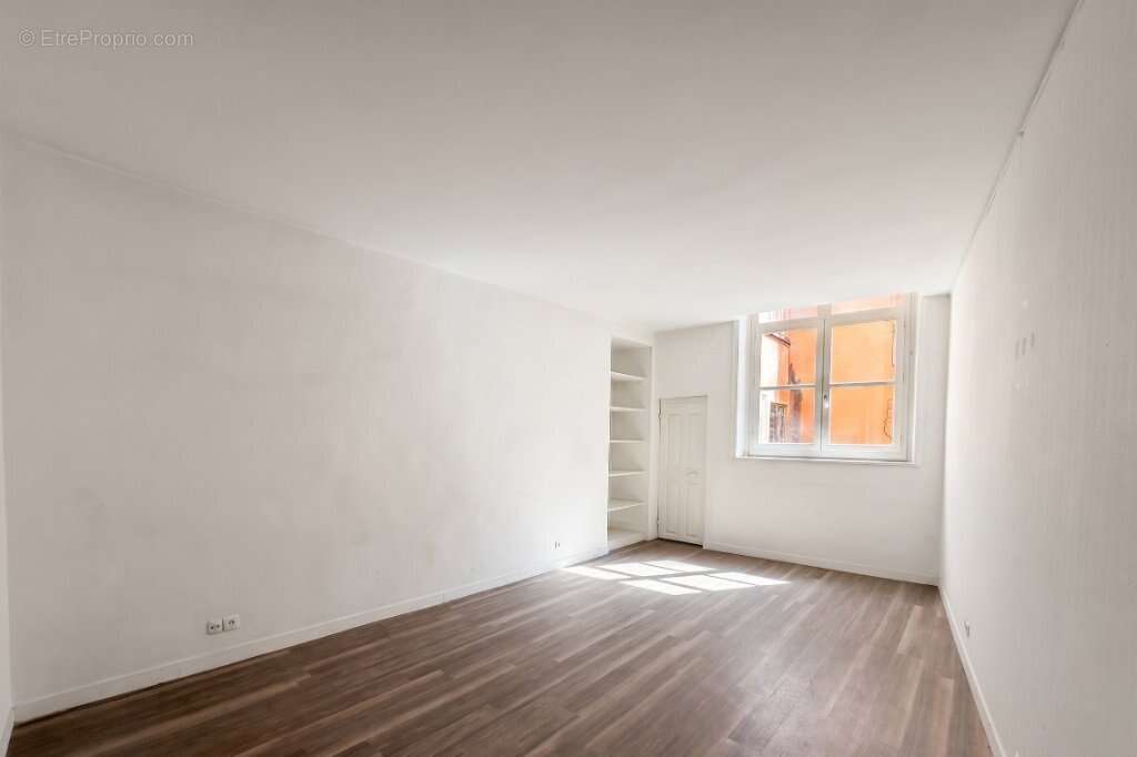 Appartement à LYON-1E