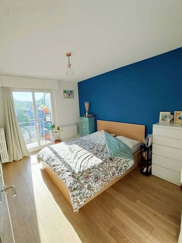 Appartement à VILLE-D&#039;AVRAY