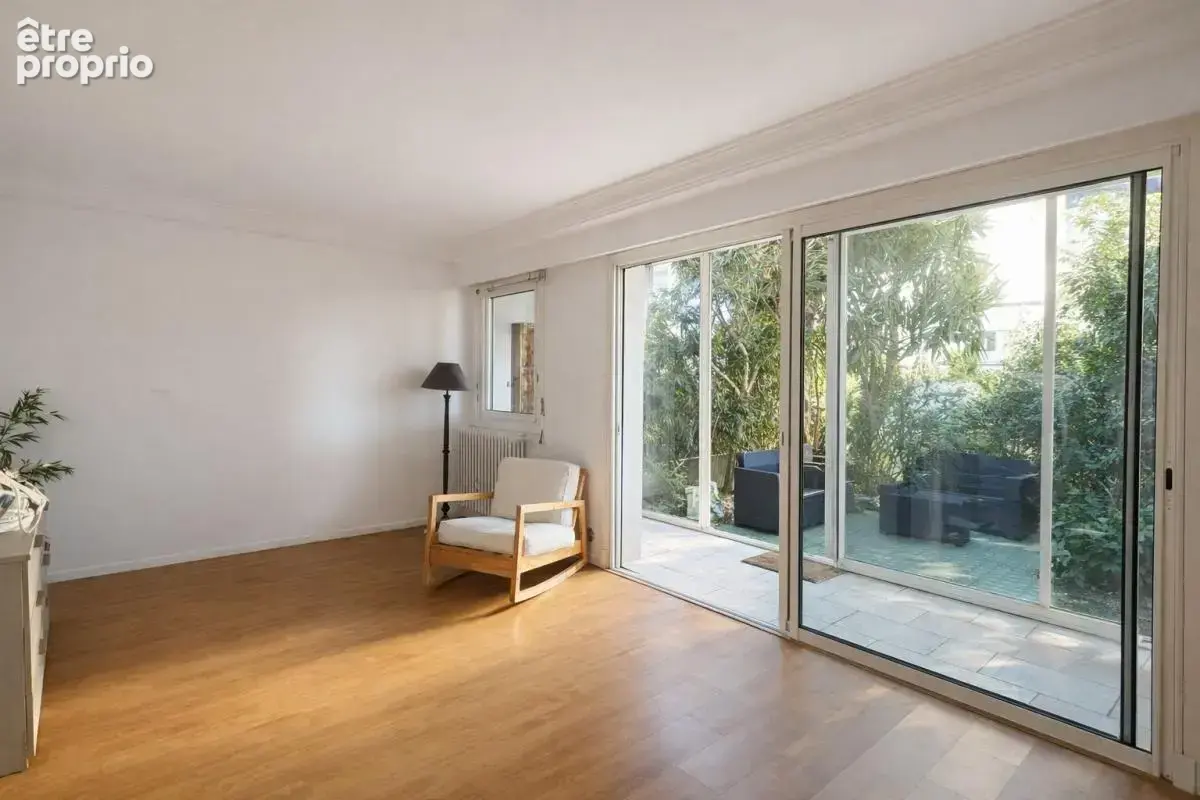 Studio avec extérieur  Sainte-Catherine - photo 3