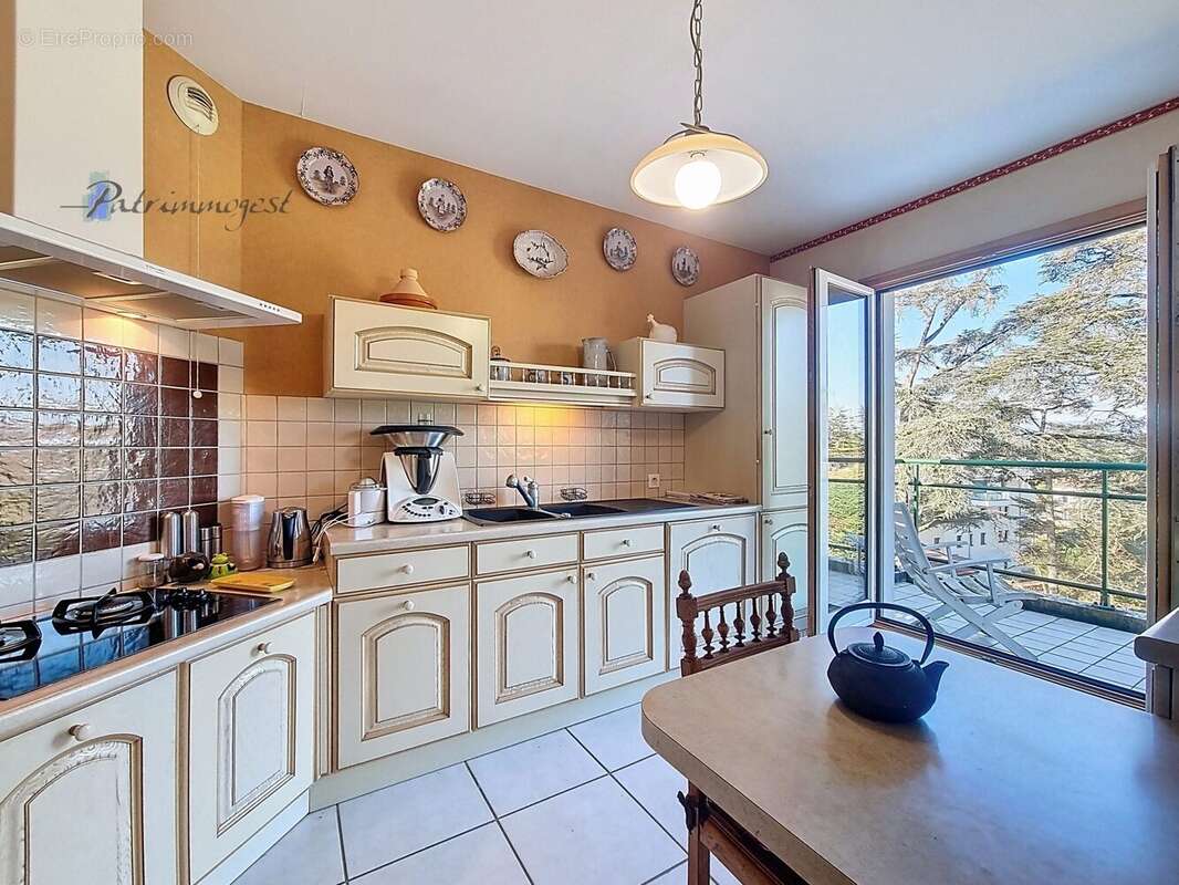 Appartement à ANDREZIEUX-BOUTHEON