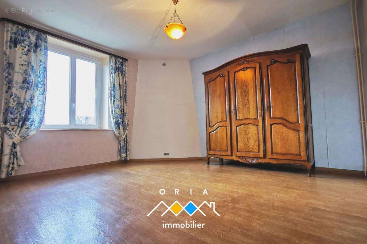 Maison à VIEVILLE-EN-HAYE