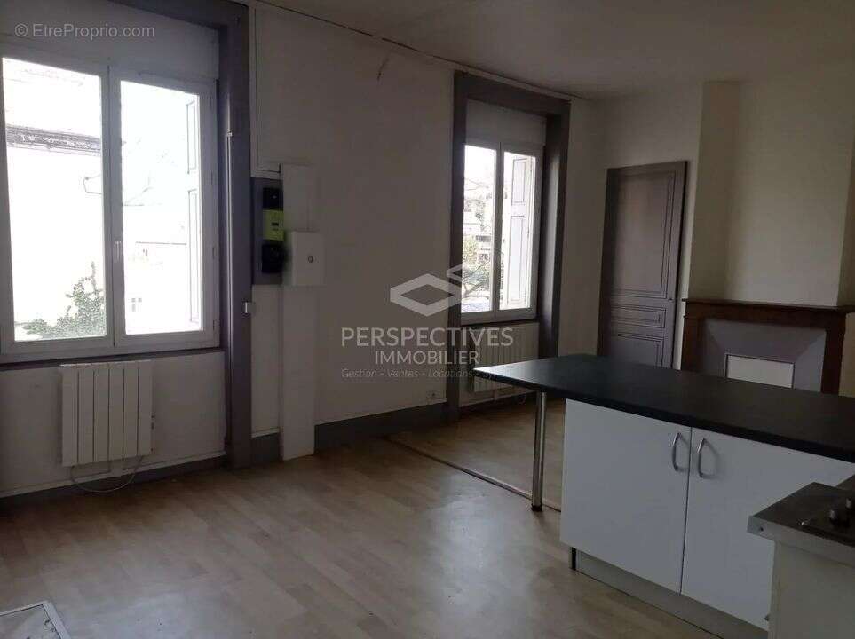 Appartement à SAINT-ETIENNE