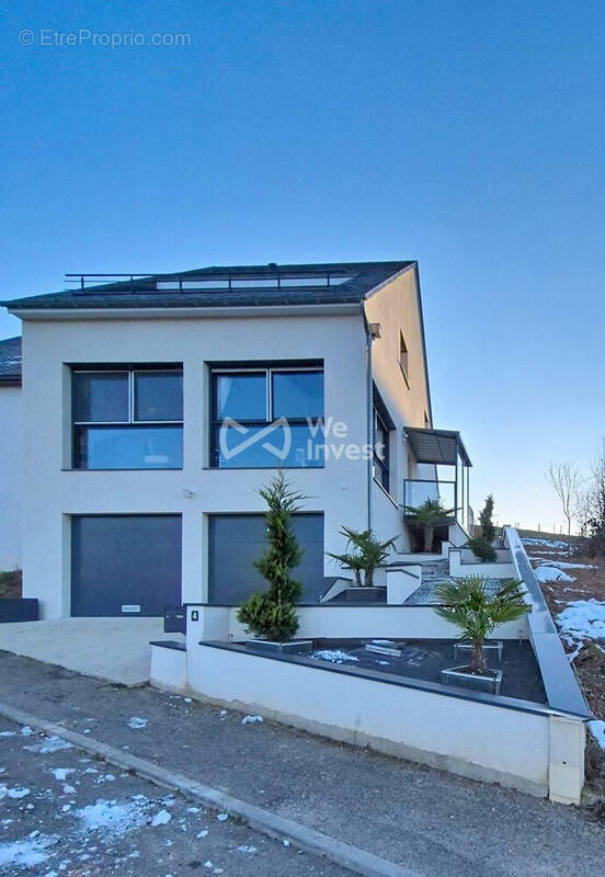 Maison à LE MONASTERE