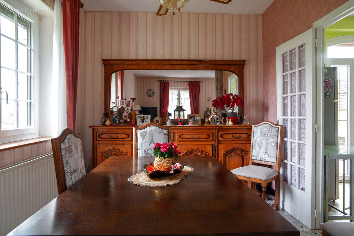 Maison à RESSONS-LE-LONG