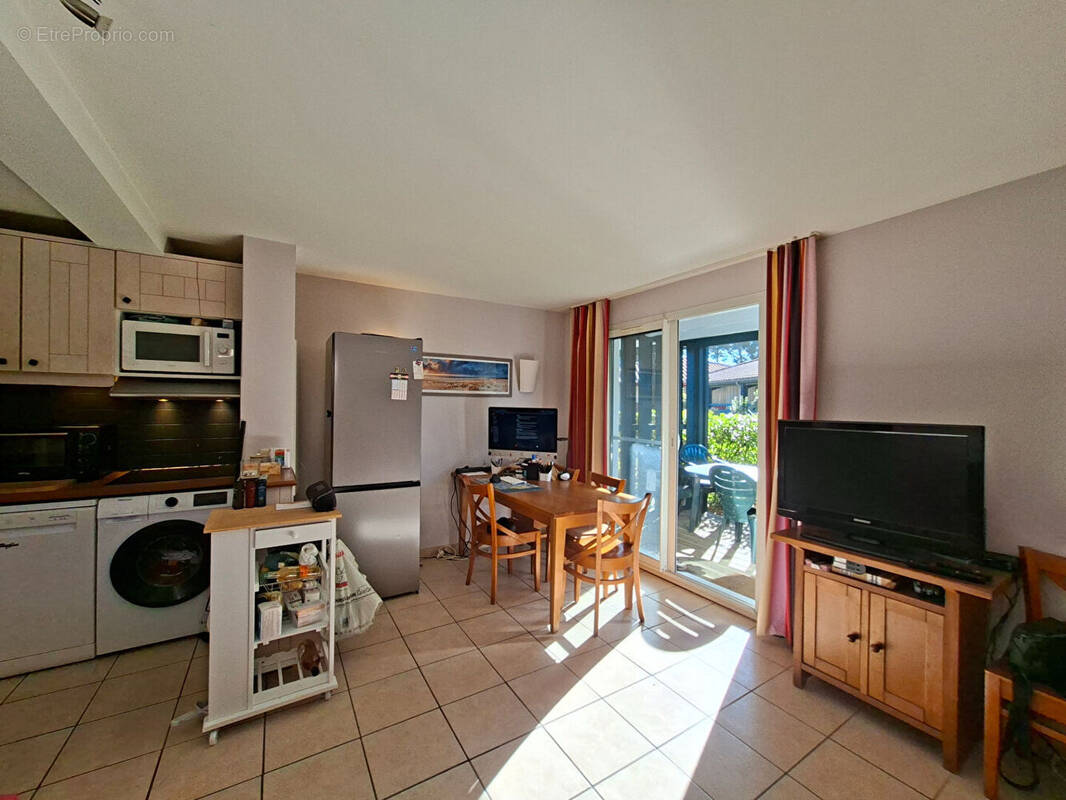 Appartement à MOLIETS-ET-MAA