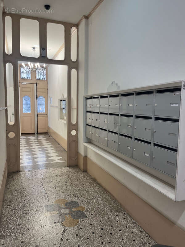 Appartement à MARSEILLE-2E