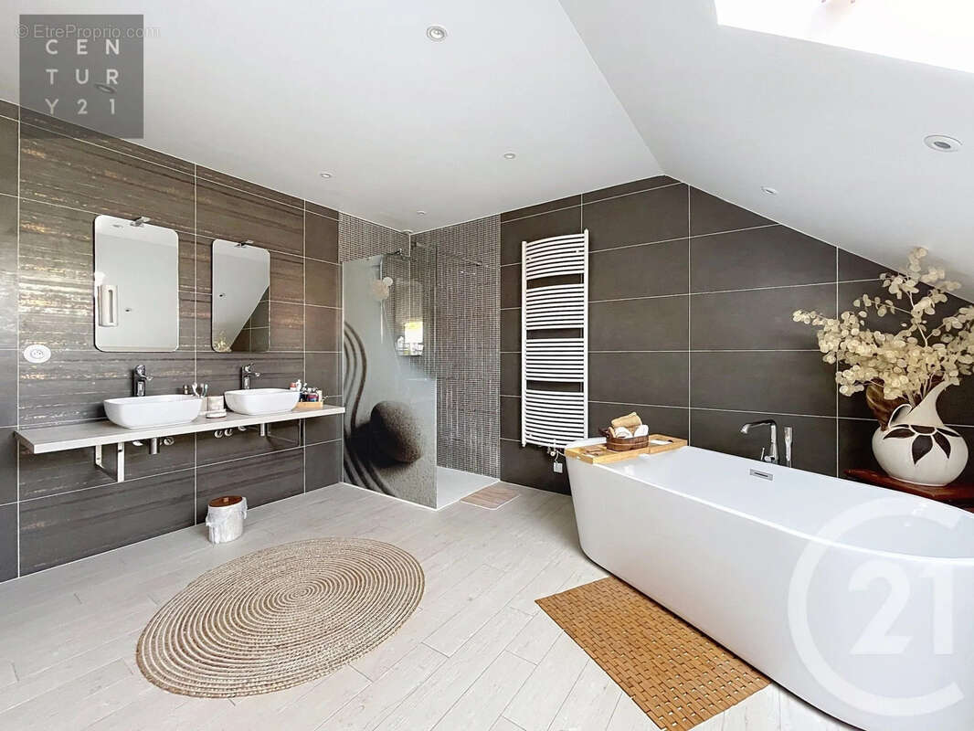 Maison 202 m² à Troyes  - photo 18