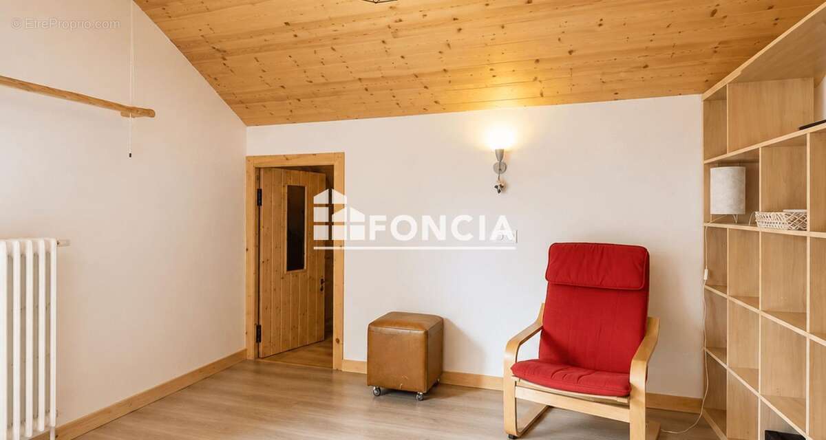 Appartement T4 avec 3 chambres au centre de Saint-Jean-de-Sixt - photo 7