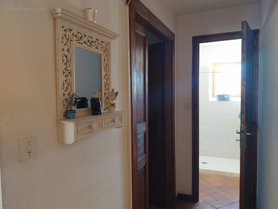 Maison à MONTPEYROUX