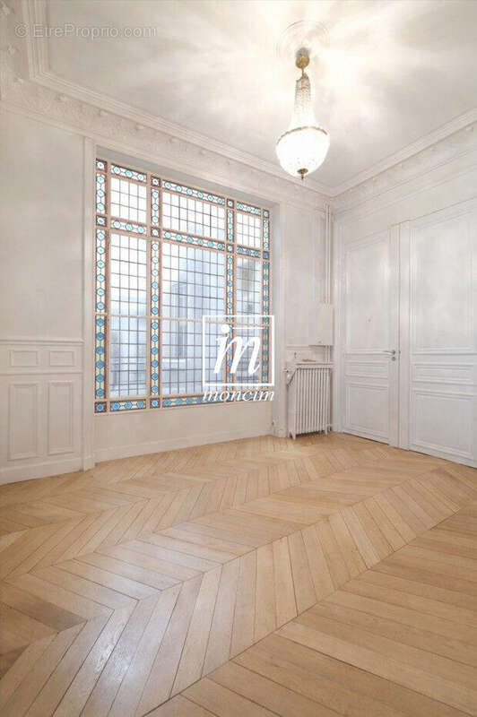 Appartement 113 m² à Paris-8e  - photo 4