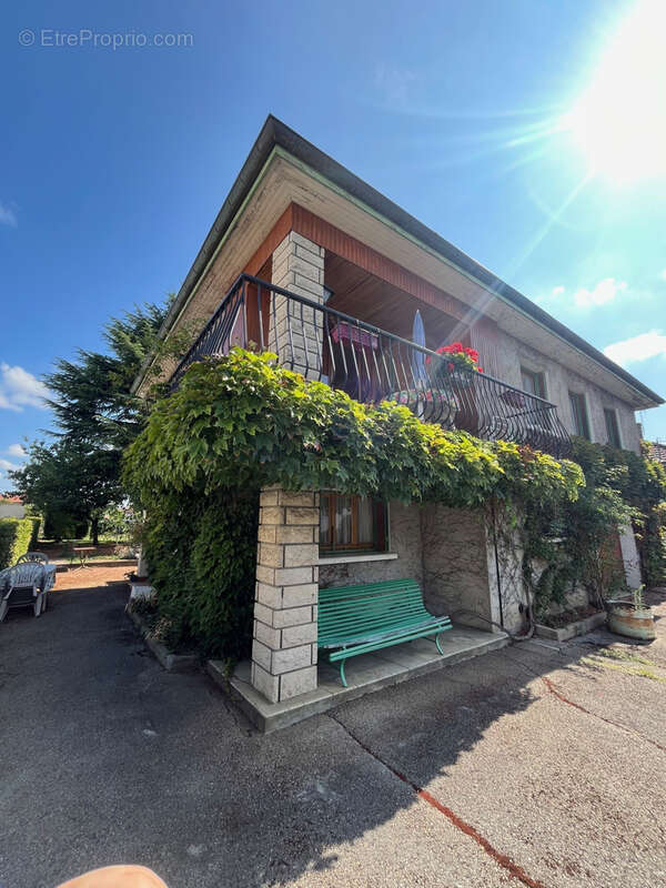 Maison à VILLARS-LES-DOMBES