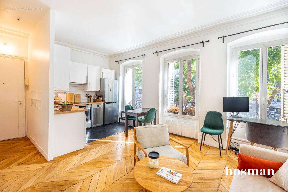 Appartement à PARIS-10E