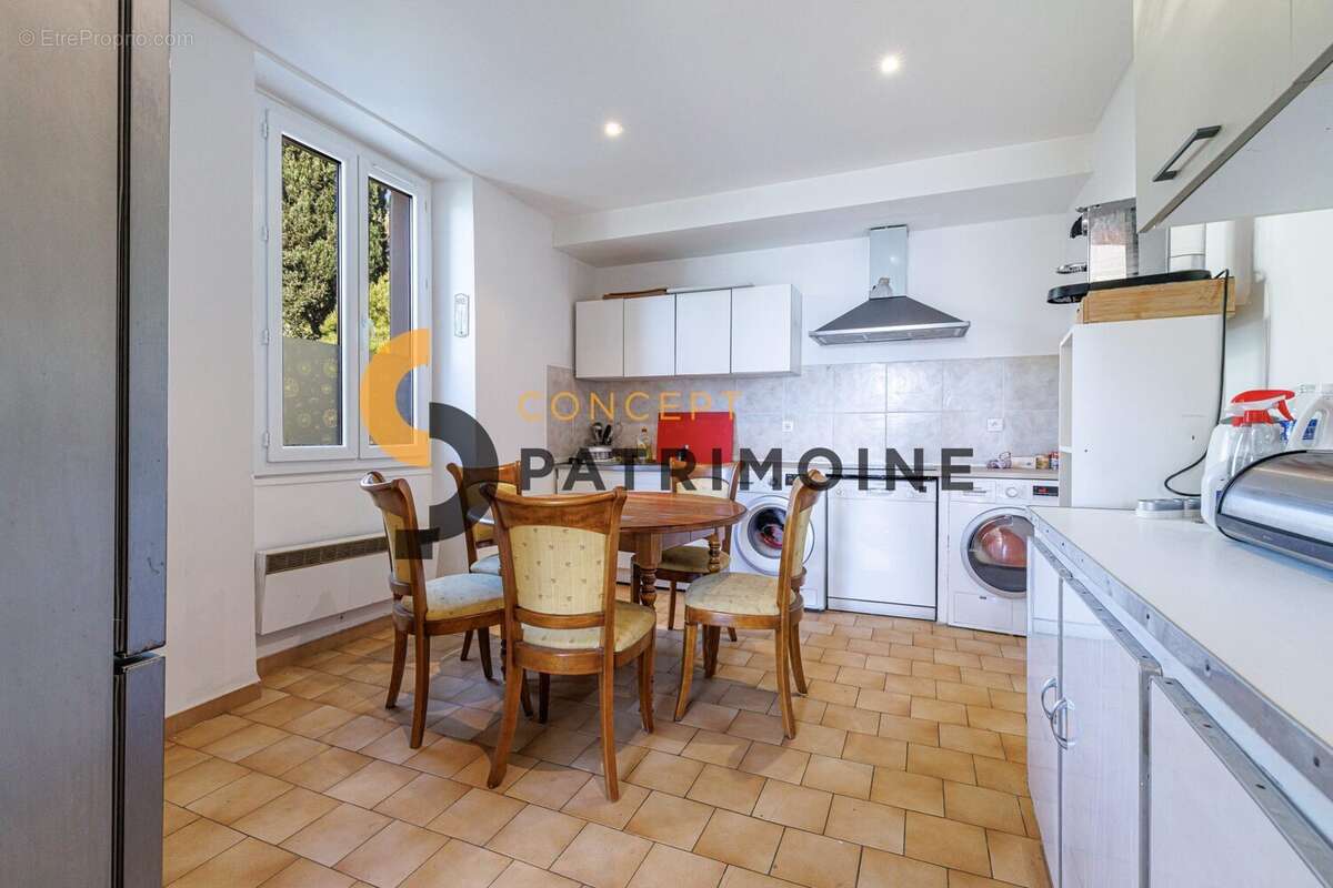Appartement à EZE