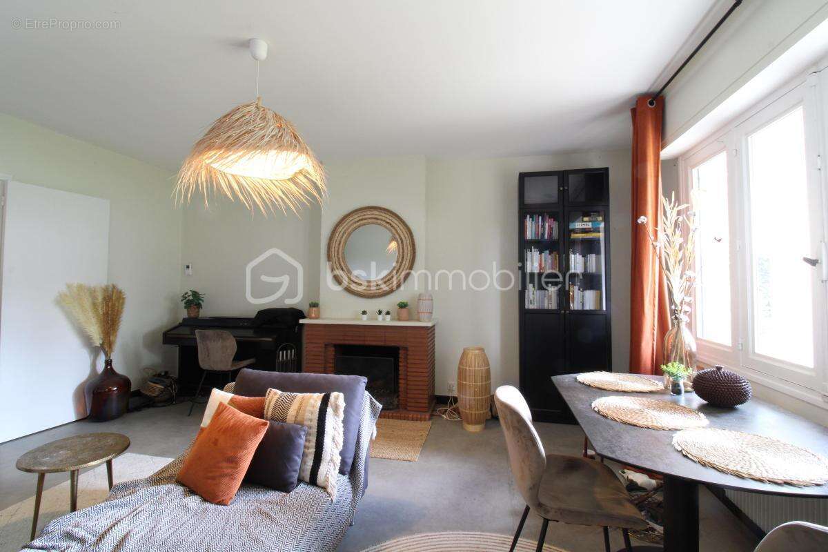 Maison à SAINT-PIERRE-DU-MONT