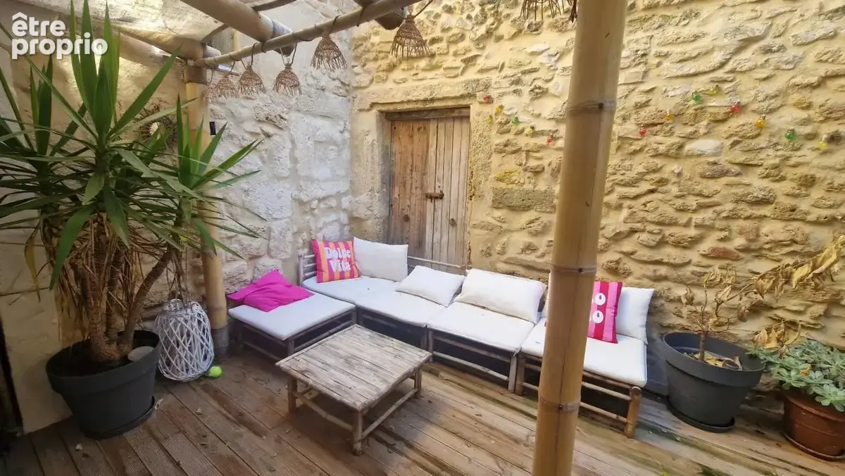 LOUPIAN – Maison de village rénovée avec patio et remise - photo 5