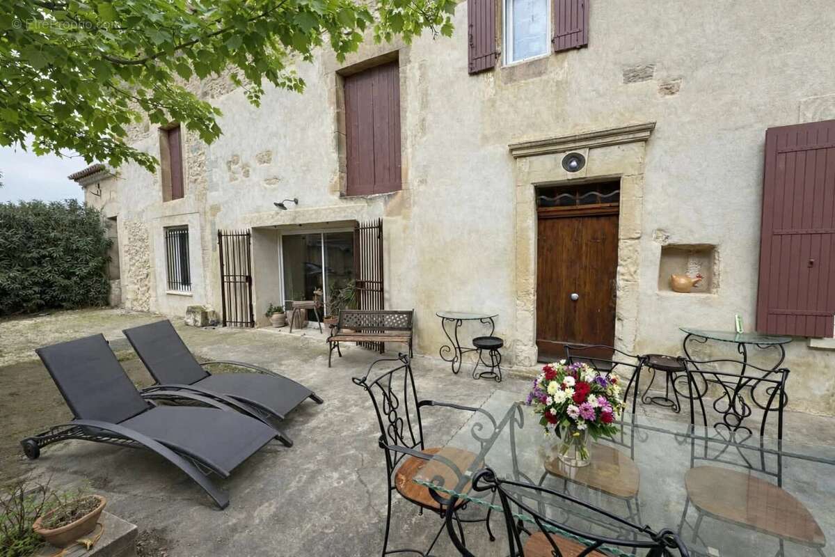 Maison à CHATEAURENARD