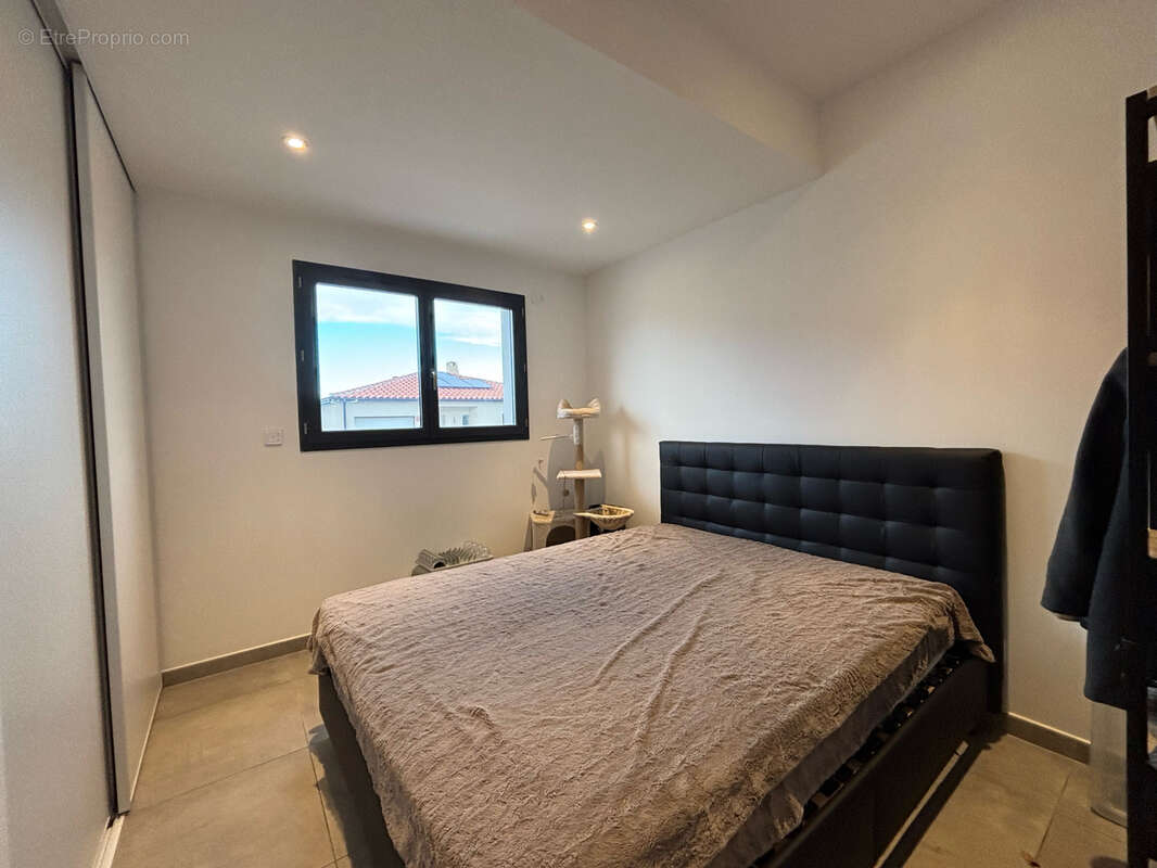 Maison à LAROQUE-DES-ALBERES