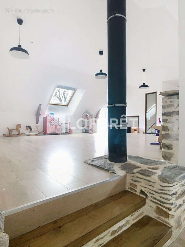 Maison à MAURE-DE-BRETAGNE