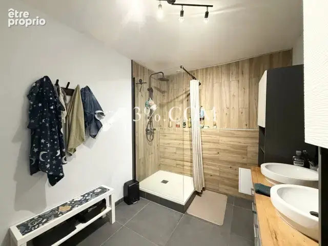 Appartement T4 106 m2 ELOYES - photo 31