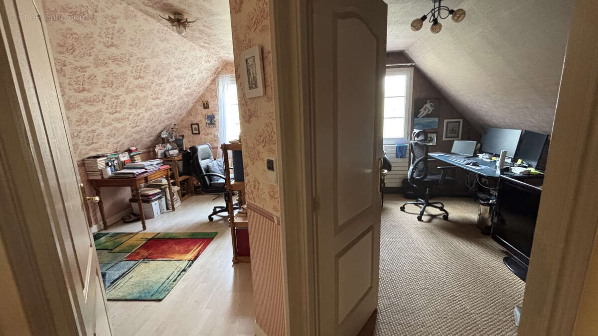 Maison à THIRON-GARDAIS