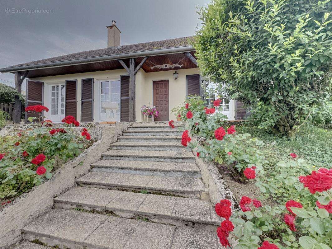 Maison à BRETENIERE de 155,45m² sur sous sol complet, 5 chambres, terrain 719 m² - photo 10