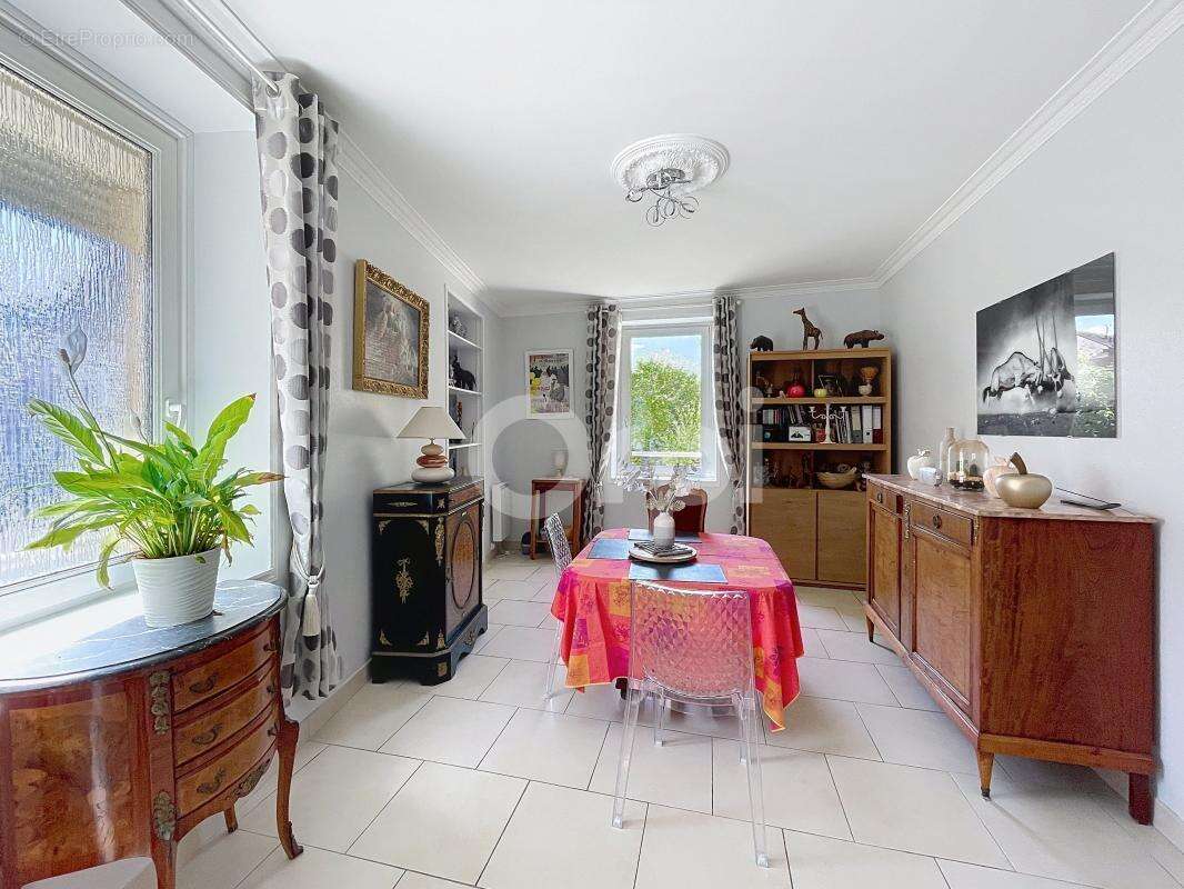 Maison à MONCHY-SAINT-ELOI