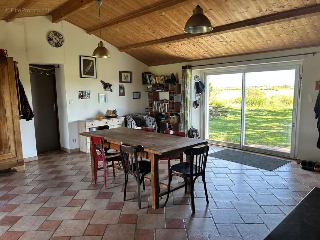 Maison 135 m² à Saint-Gervais  - photo 4