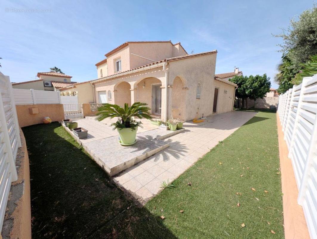 Maison à CANET-EN-ROUSSILLON