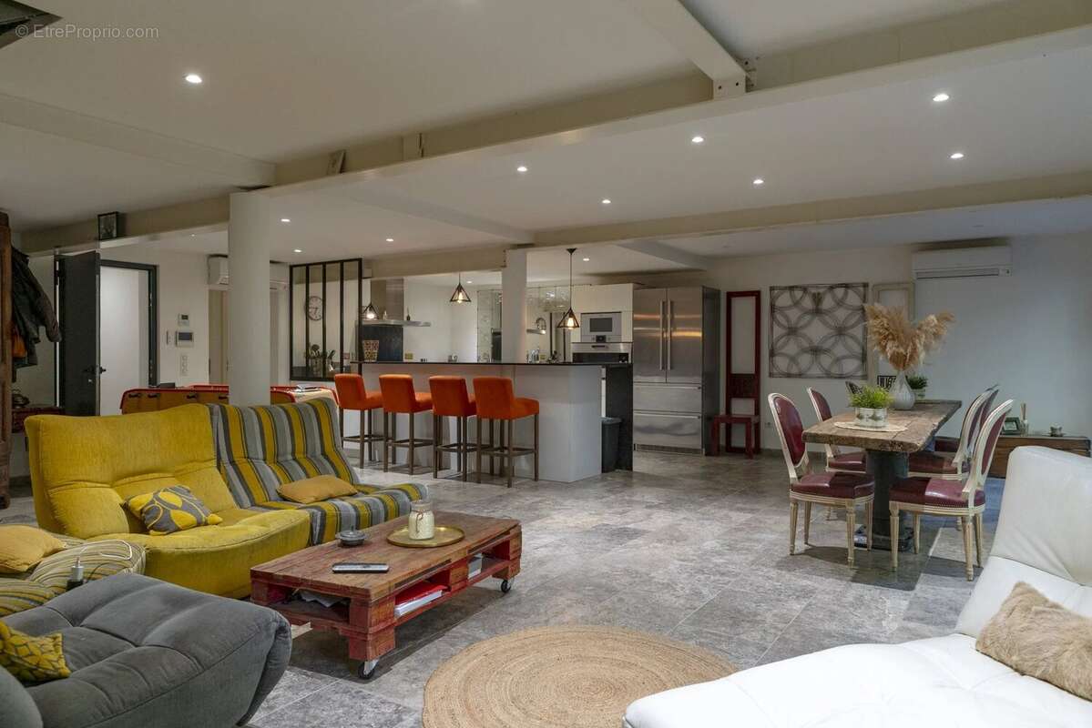 Appartement à MARSEILLE-8E