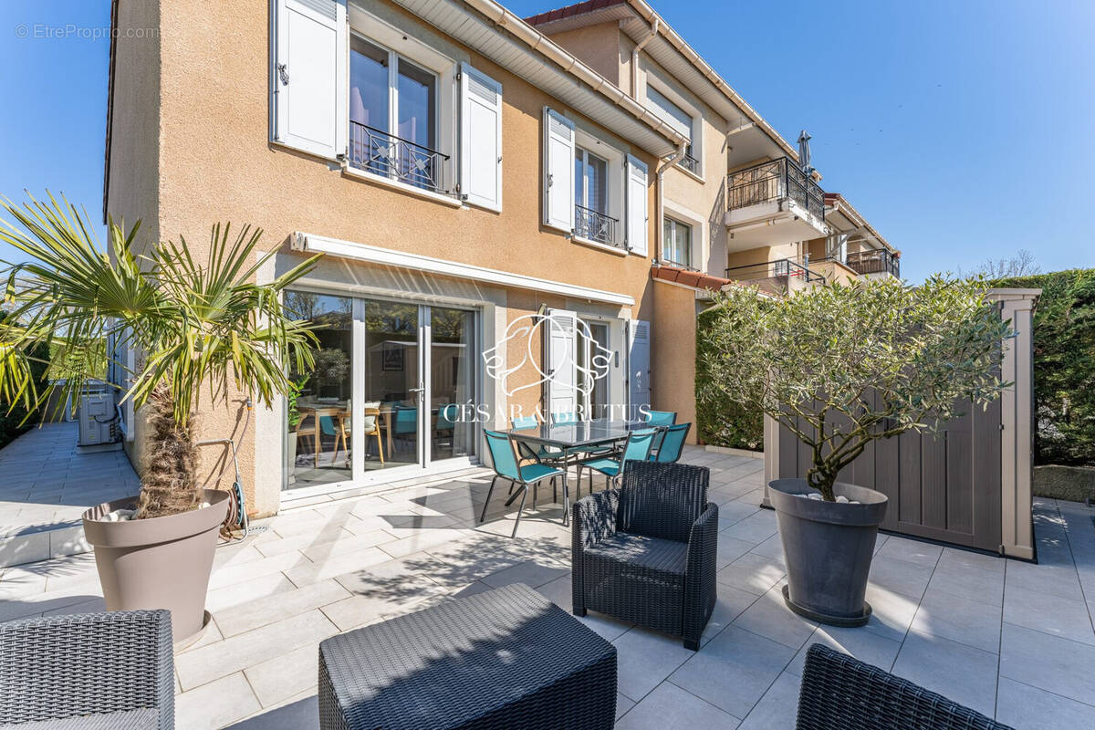 Maison à RILLIEUX-LA-PAPE