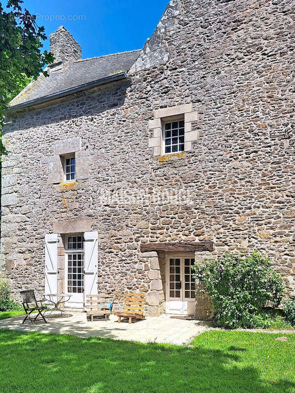 Maison à SAINT-MELOIR-DES-BOIS