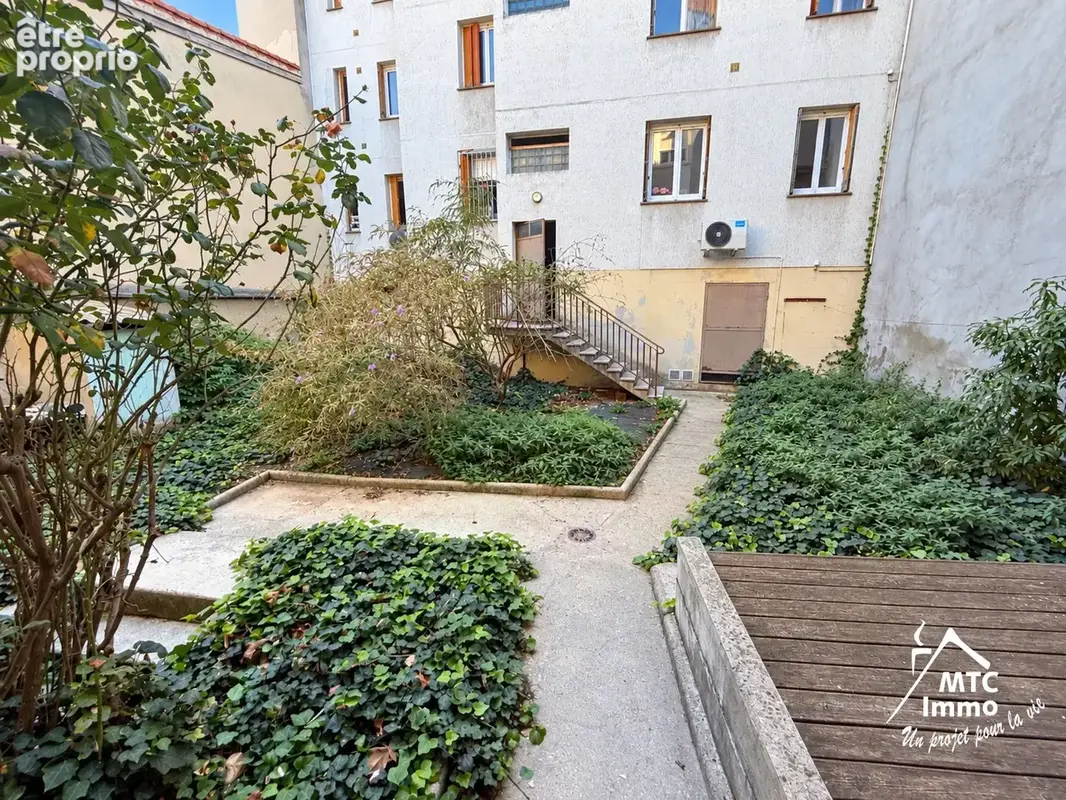 Appartement à PONT-DE-CHERUY