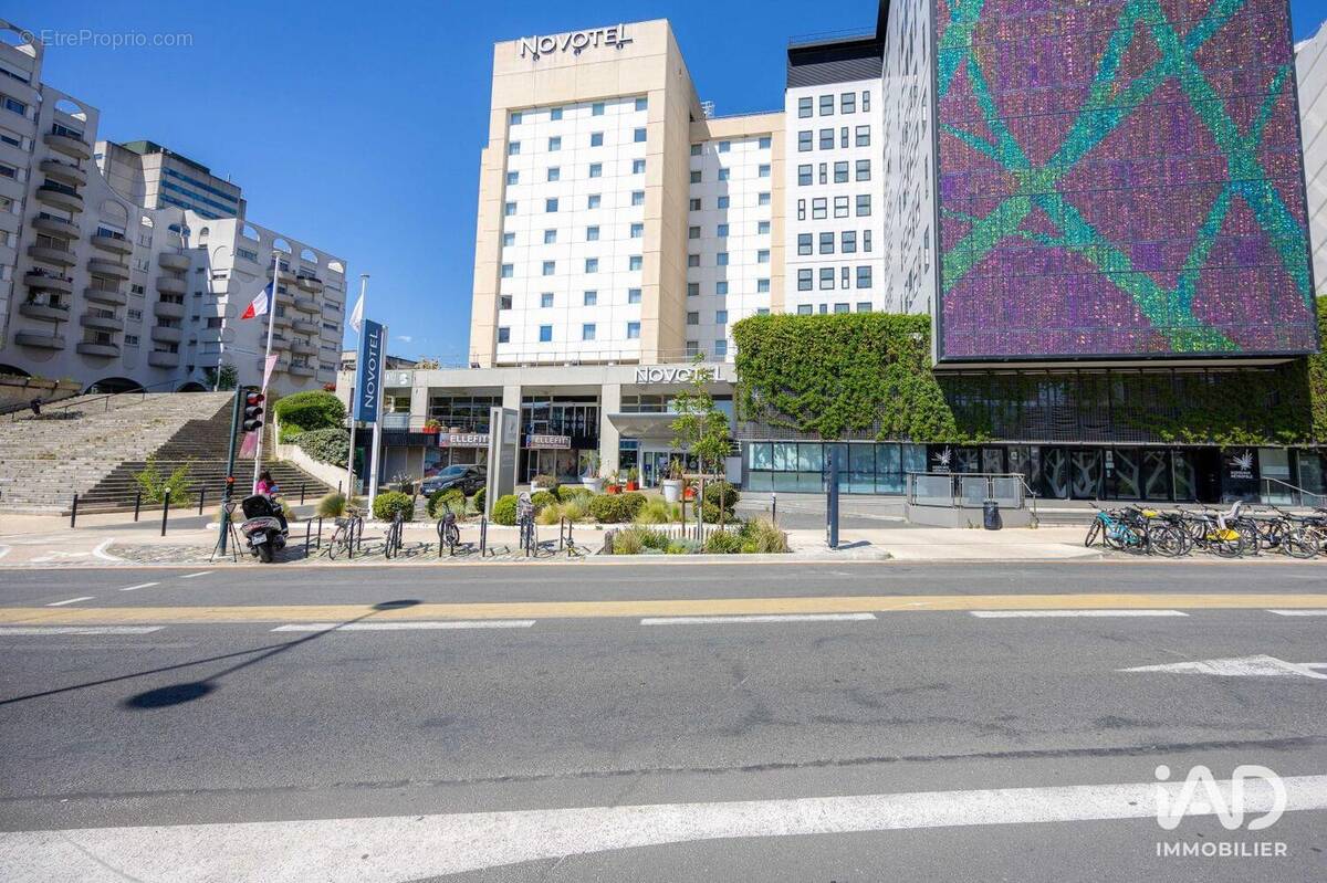 Photo 1 - Commerce à BORDEAUX