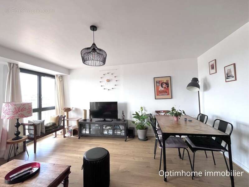 Appartement à vendre T4, 15ème étage vue panoramique - photo 3