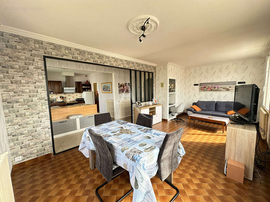 Maison à AIZENAY