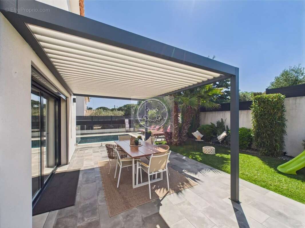 Maison à PUGET-SUR-ARGENS