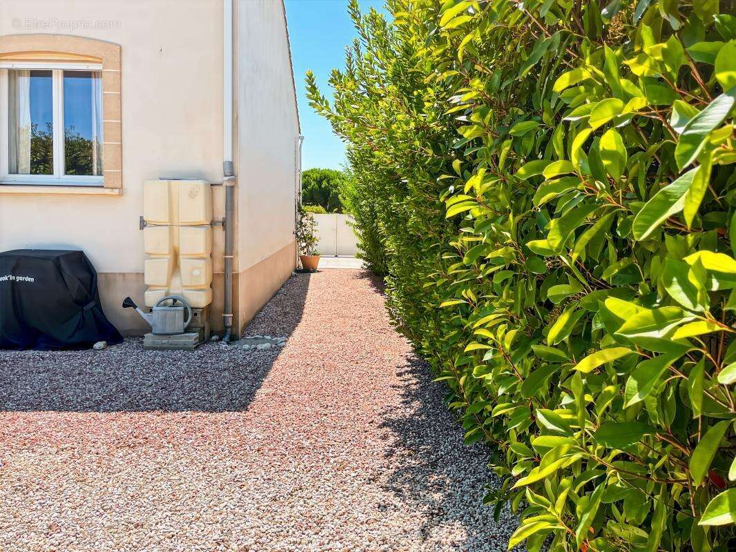 Vente superbe villa de standing à Marseillan à 5 minutes à pied du port - photo 39