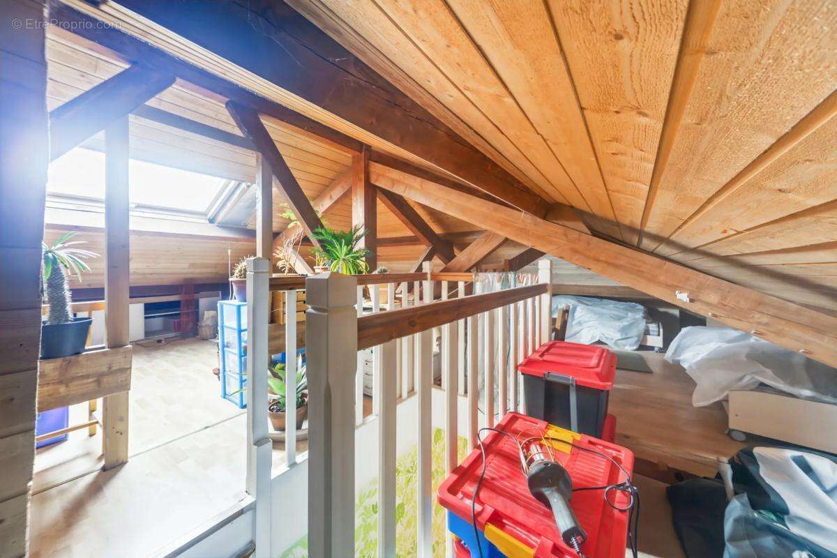 Maison à CRECHES-SUR-SAONE