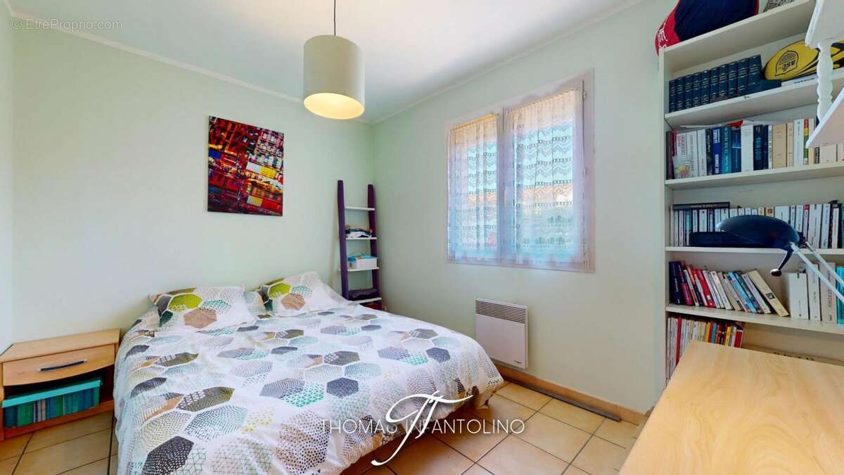 En exclusivite - plain pied - 4 chambres - piscine - panneaux solaire - photo 13
