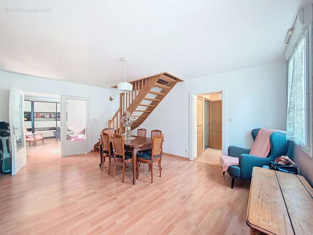 Maison à RIBECOURT-DRESLINCOURT