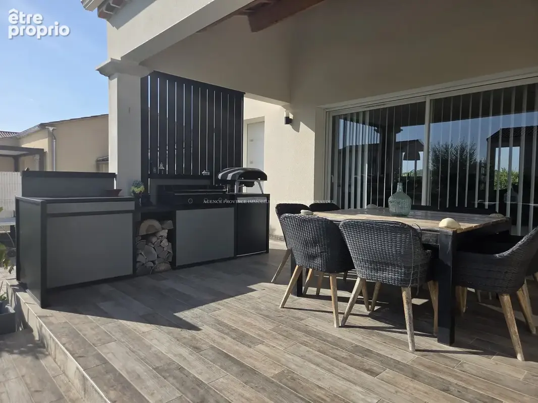 Maison 5 pièces 120 m² à vendre à Saint-Paul-Trois-Chateaux (26130) - photo 2