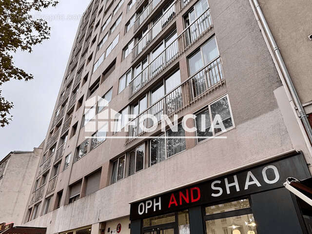 Parking à PARIS-19E