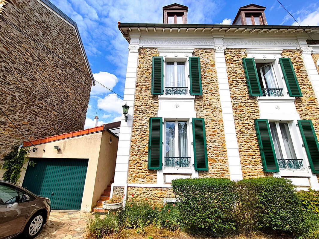 Maison à VILLEMOMBLE